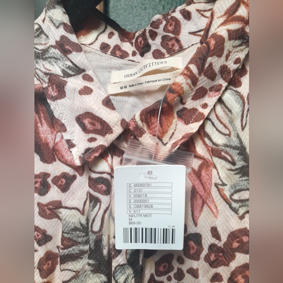 Urban Outfitters jungle romper, size M - Picture 3 of 4